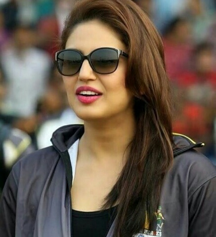 Sweet women beautiful hairstyle photo